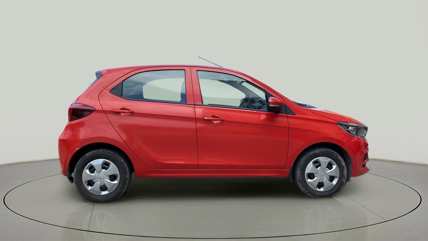 2022 Tata Tiago XT (O) PETROL, Petrol, Manual, 2,146 km, Right Side View
