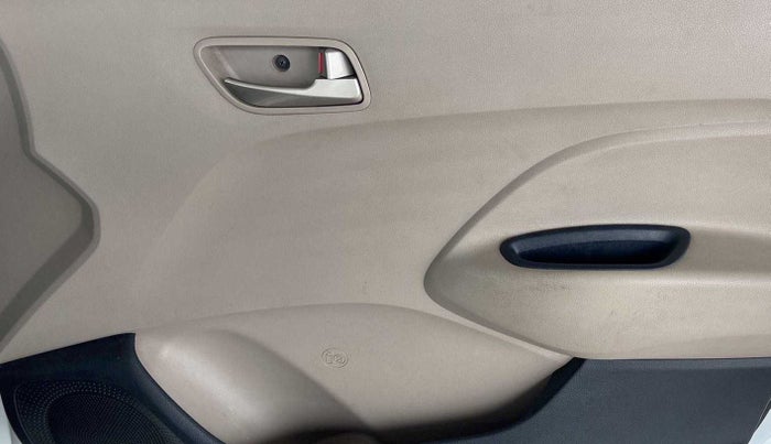 2018 Hyundai NEW SANTRO MAGNA AMT, Petrol, Automatic, 53,669 km, Driver Side Door Panels Control