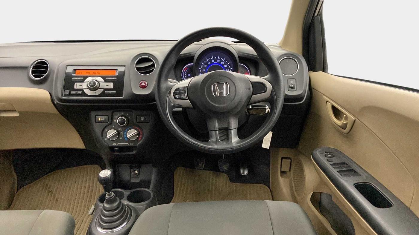 2015 Honda Brio S MT, Petrol, Manual, 52,975 km, Steering Wheel Close Up