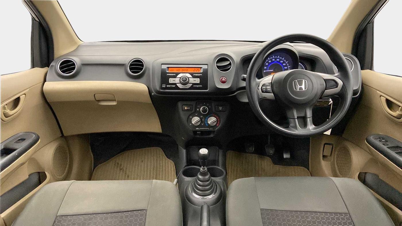 2015 Honda Brio S MT, Petrol, Manual, 52,975 km, Dashboard