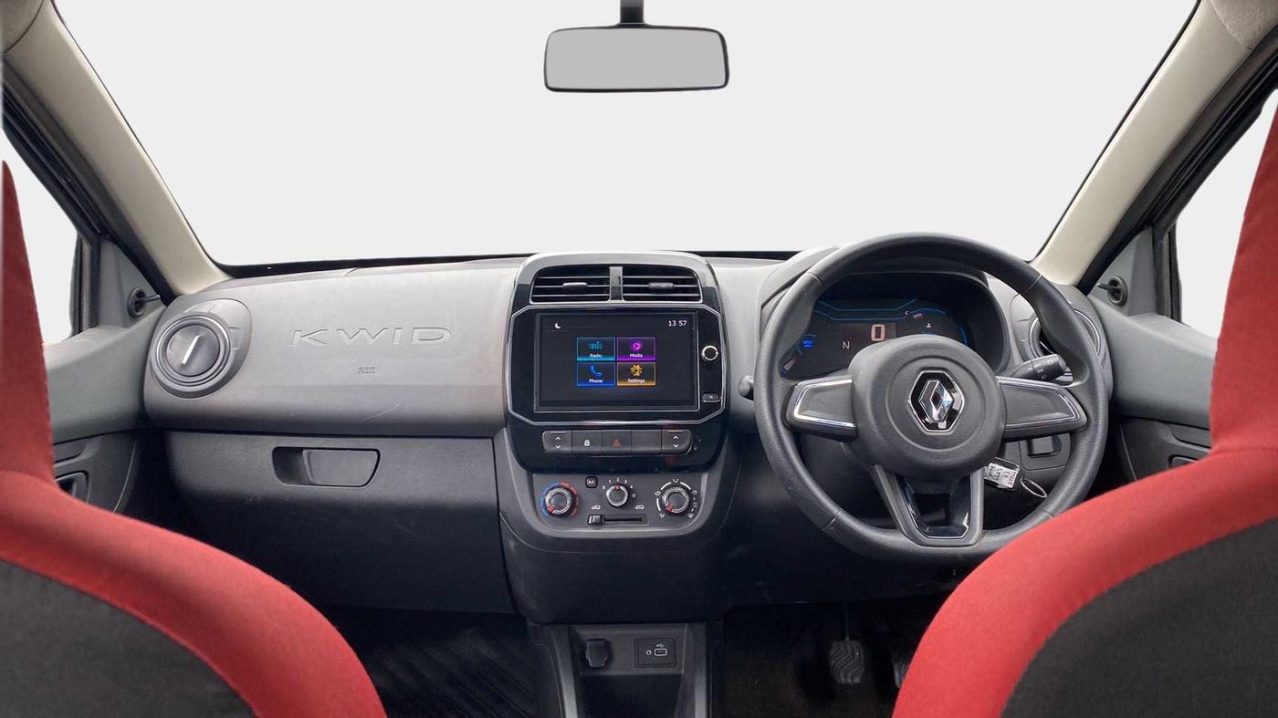 2021 Renault Kwid RXT 1.0 AMT (O), Petrol, Automatic, 9,693 km, Dashboard