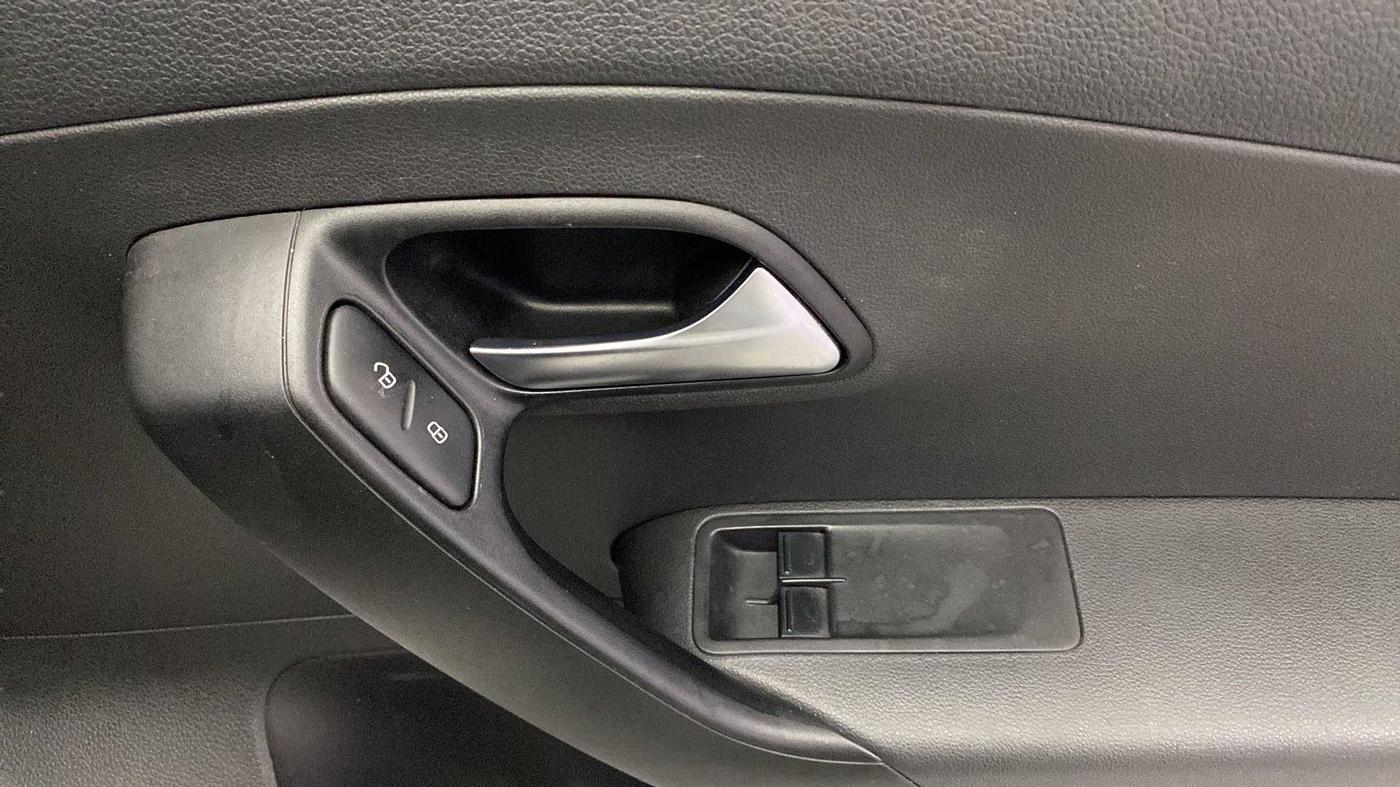 2019 Volkswagen Polo TRENDLINE 1.0L, Petrol, Manual, 57,026 km, Driver Side Door Panels Control