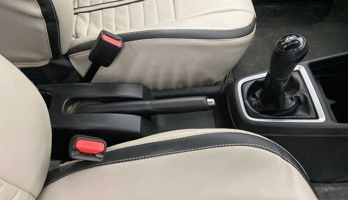 2019 Maruti Swift VXI, Petrol, Manual, 42,091 km, Gear Lever