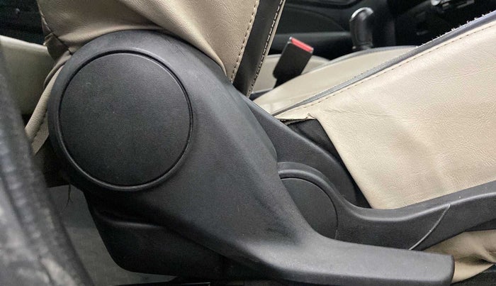 2019 Maruti Swift VXI, Petrol, Manual, 42,091 km, Driver Side Adjustment Panel