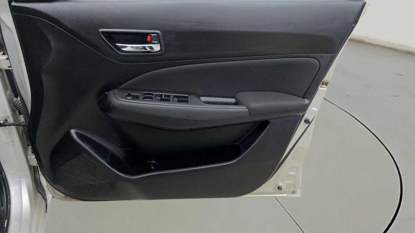 2019 Maruti Swift VXI, Petrol, Manual, 42,091 km, Driver Side Door Panels Control