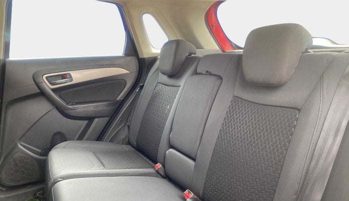 2017 Maruti Vitara Brezza ZDI, Diesel, Manual, 52,709 km, Right Side Rear Door Cabin