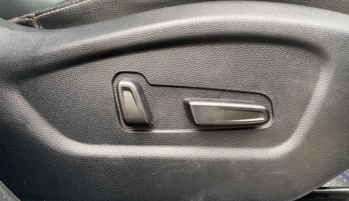 2019 Hyundai Creta SX (O) 1.6 PETROL, Petrol, Manual, 68,174 km, Driver Side Adjustment Panel