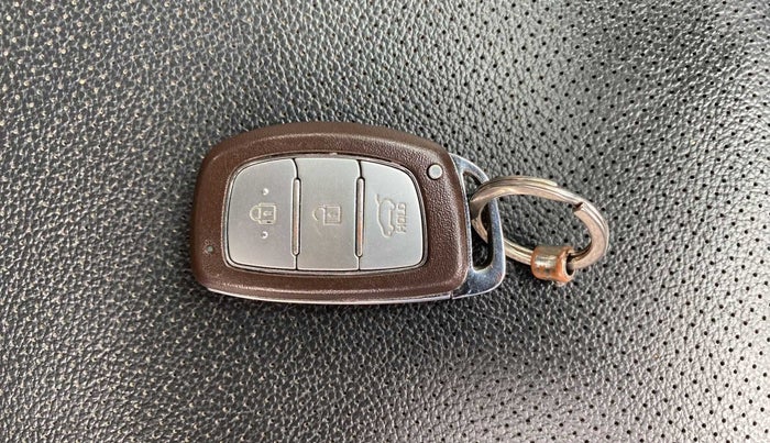 2019 Hyundai Creta SX (O) 1.6 PETROL, Petrol, Manual, 68,174 km, Key Close Up