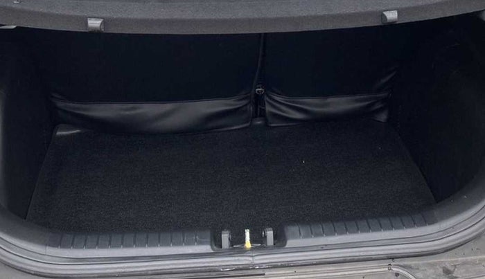 2022 Hyundai VENUE SX 1.2 PETROL, Petrol, Manual, 9,530 km, Boot Inside