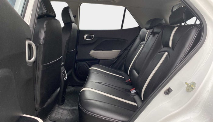 2022 Hyundai VENUE SX 1.2 PETROL, Petrol, Manual, 9,530 km, Right Side Rear Door Cabin