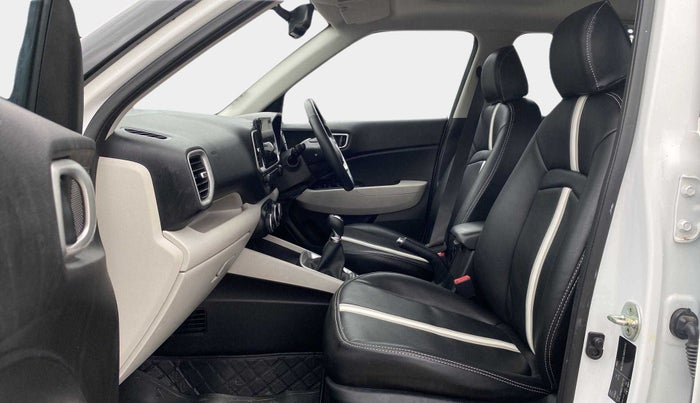 2022 Hyundai VENUE SX 1.2 PETROL, Petrol, Manual, 9,530 km, Right Side Front Door Cabin