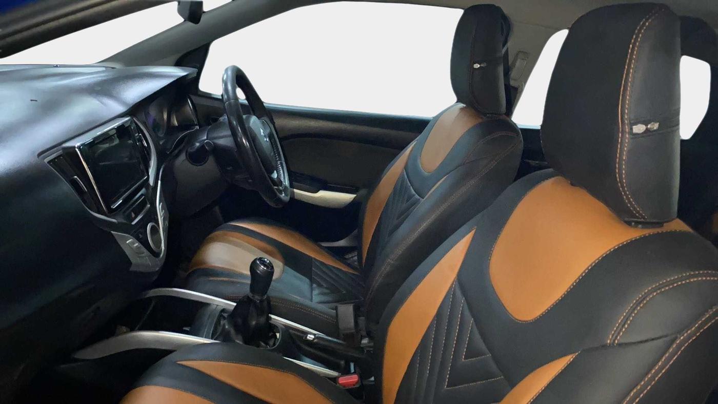 2016 Maruti Baleno ALPHA PETROL 1.2, CNG, Manual, 1,06,019 km, Right Side Front Door Cabin