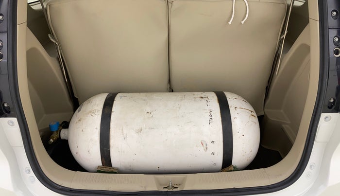 2022 Maruti Ertiga ZXI+ AT SHVS, CNG, Automatic, 61,022 km, Boot Inside