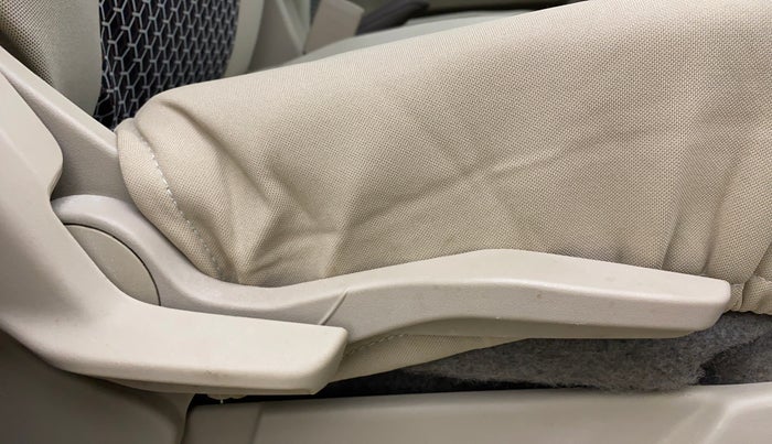 2022 Maruti Ertiga ZXI+ AT SHVS, CNG, Automatic, 61,022 km, Driver Side Adjustment Panel