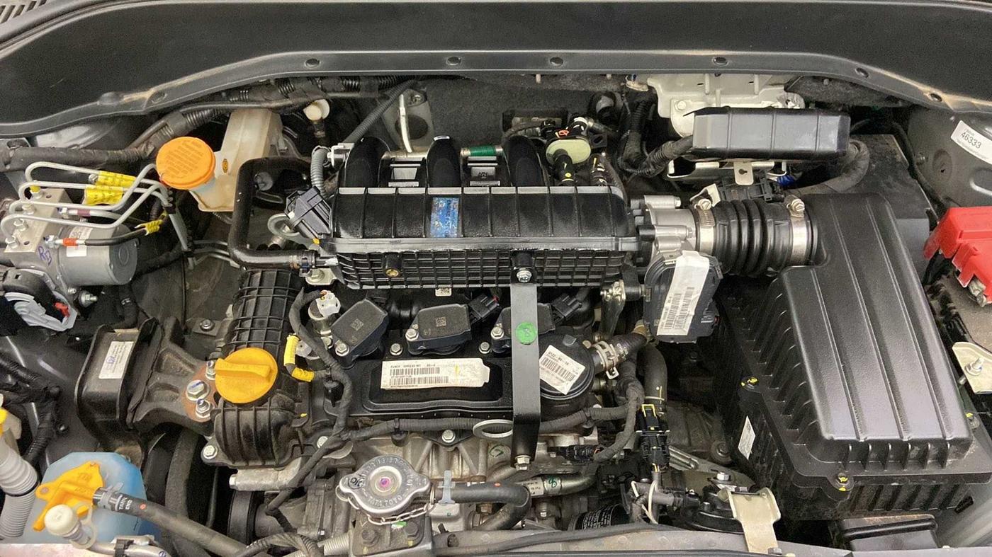 2024 Tata PUNCH PURE MT, Petrol, Manual, 5,048 km, Open Bonet