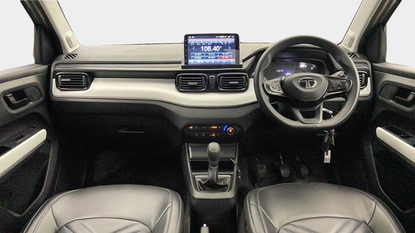 2024 Tata PUNCH PURE MT, Petrol, Manual, 5,048 km, Dashboard