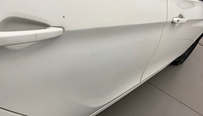 2020 Tata Tiago XT PETROL, Petrol, Manual, 51,999 km, Right rear door - Paint has faded