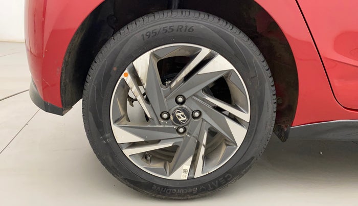 2022 Hyundai NEW I20 ASTA (O) 1.5 CRDI MT, Diesel, Manual, 26,467 km, Right Rear Wheel
