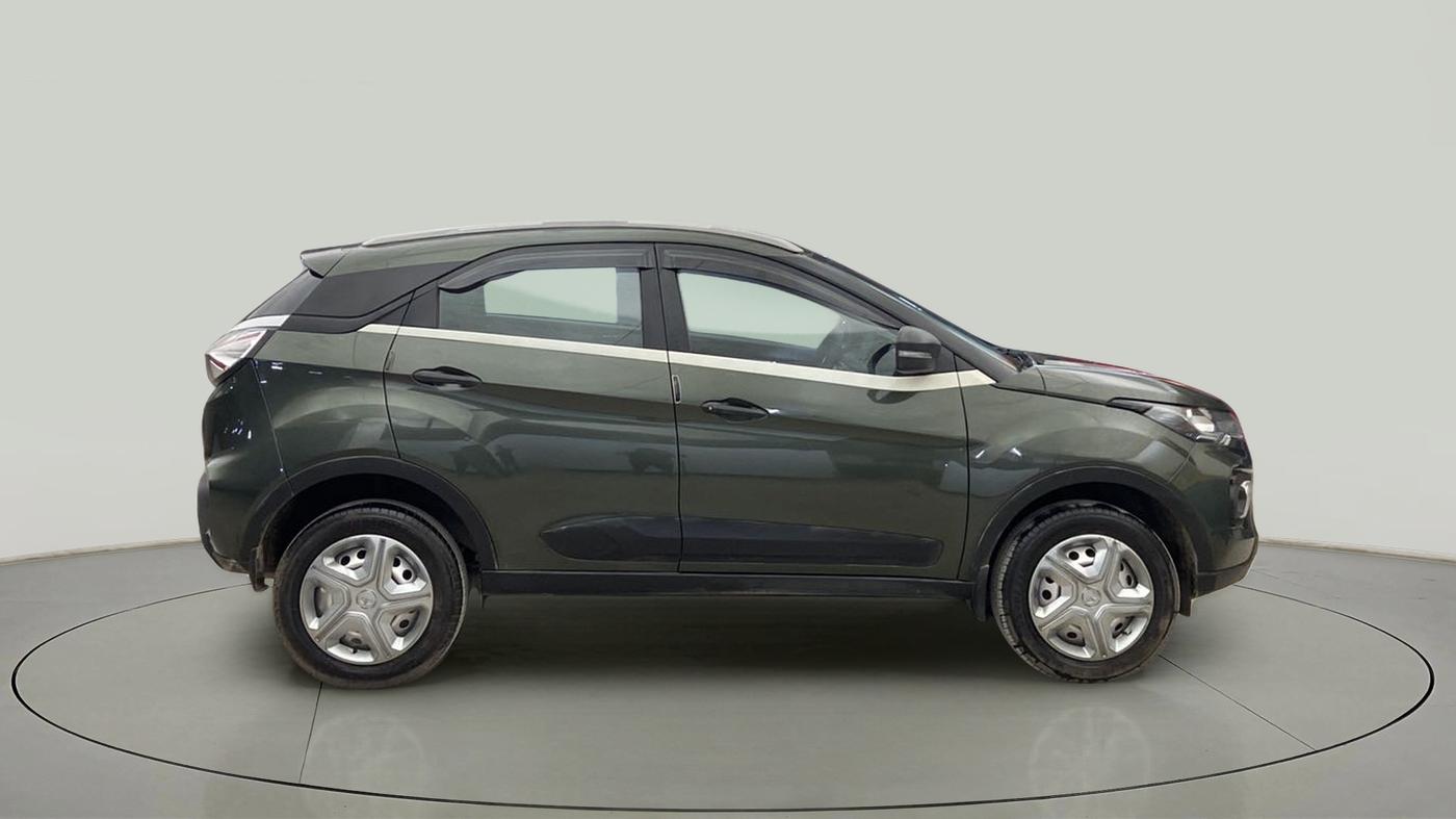2021 Tata NEXON XE PETROL, Petrol, Manual, 13,536 km, Right Side View