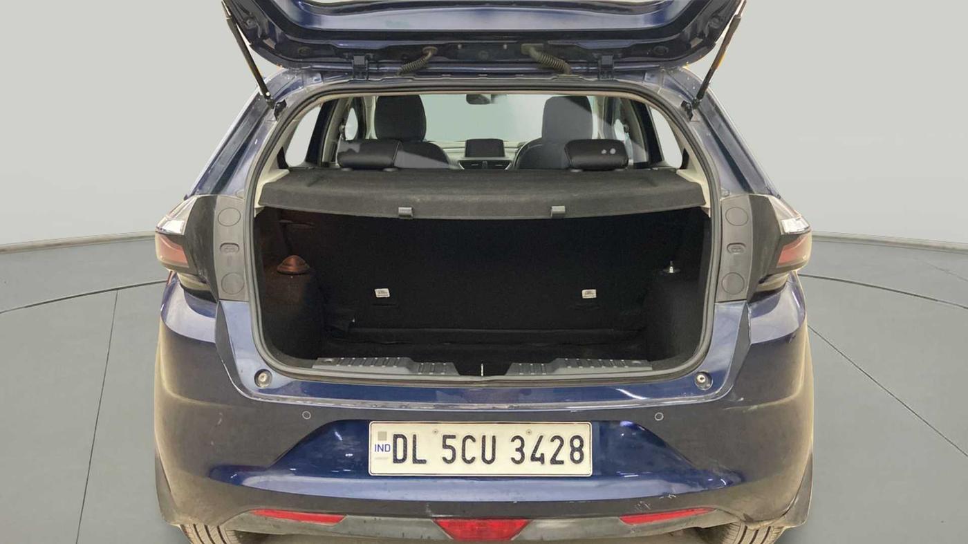 2022 Tata ALTROZ XZA PLUS, Petrol, Automatic, 24,933 km, Boot Door Open