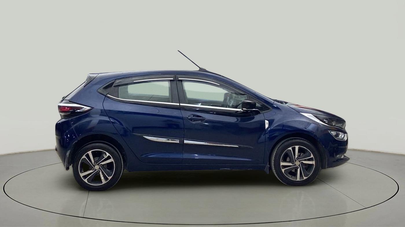 2022 Tata ALTROZ XZA PLUS, Petrol, Automatic, 24,933 km, Right Side View