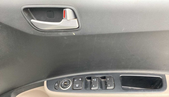 2018 Hyundai Grand i10 ASTA 1.2 KAPPA VTVT, Petrol, Manual, 42,137 km, Driver Side Door Panels Control