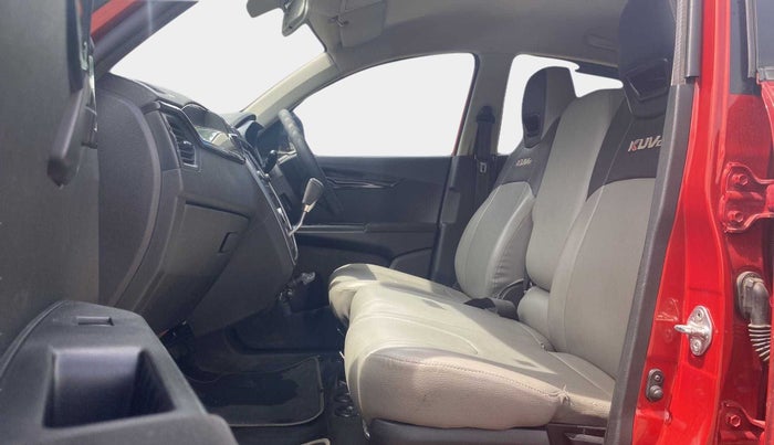 2017 Mahindra KUV 100 NXT K8 P 6 STR DUAL TONE, Petrol, Manual, 27,922 km, Right Side Front Door Cabin