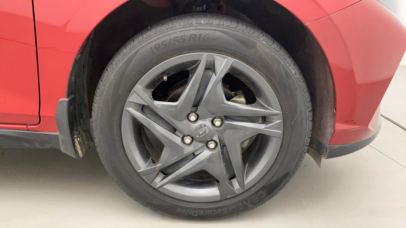 2022 Hyundai NEW I20  SPORTZ 1.0TURBO DCT, Petrol, Automatic, 17,328 km, Right Front Wheel