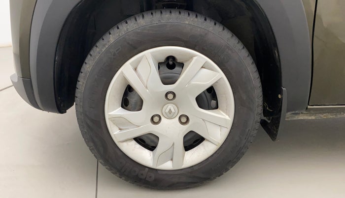2022 Renault Kwid RXT 1.0 AMT, Petrol, Automatic, 17,171 km, Left Front Wheel