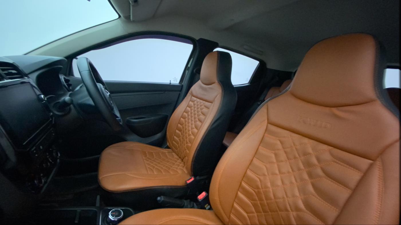 2022 Renault Kwid RXT 1.0 AMT, Petrol, Automatic, 17,171 km, Right Side Front Door Cabin