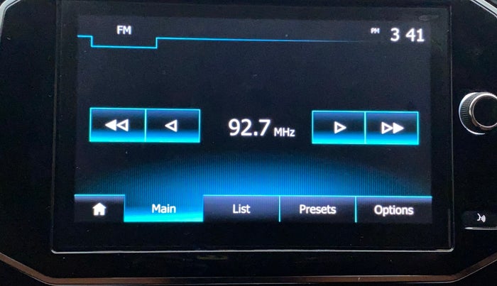 2022 Renault Kwid RXT 1.0 AMT, Petrol, Automatic, 17,171 km, Infotainment System