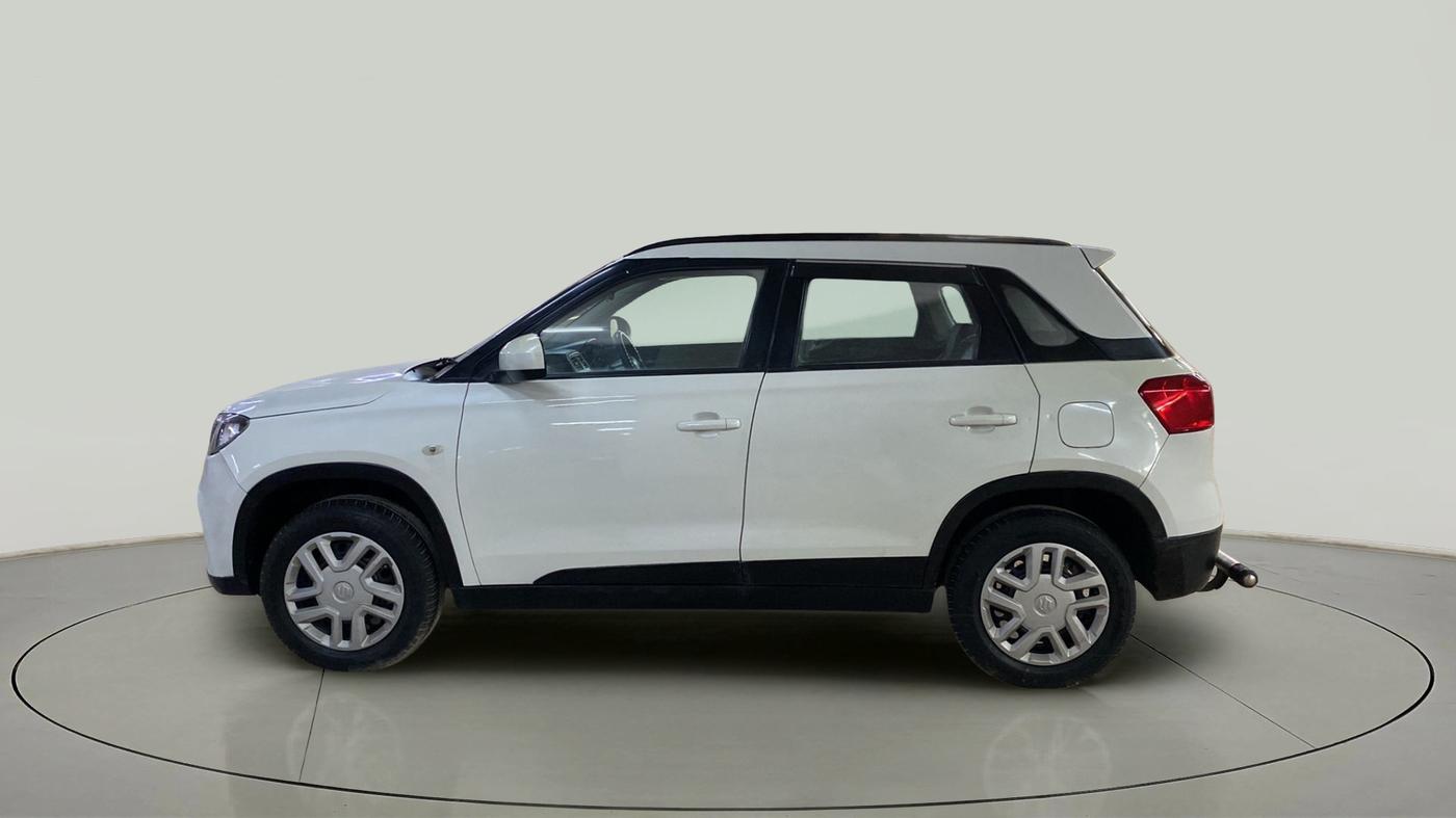 2017 Maruti Vitara Brezza VDI, Diesel, Manual, 33,691 km, Left Side