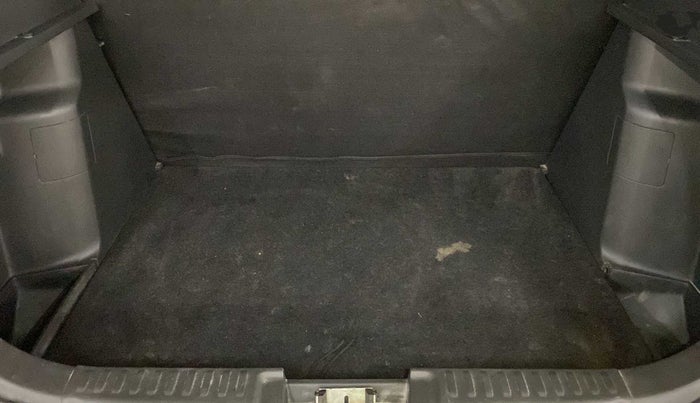 2017 Maruti Vitara Brezza VDI, Diesel, Manual, 33,691 km, Boot Inside