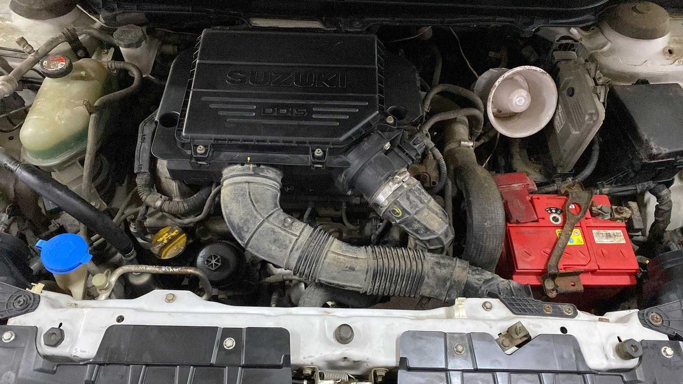 2017 Maruti Vitara Brezza VDI, Diesel, Manual, 33,691 km, Open Bonet