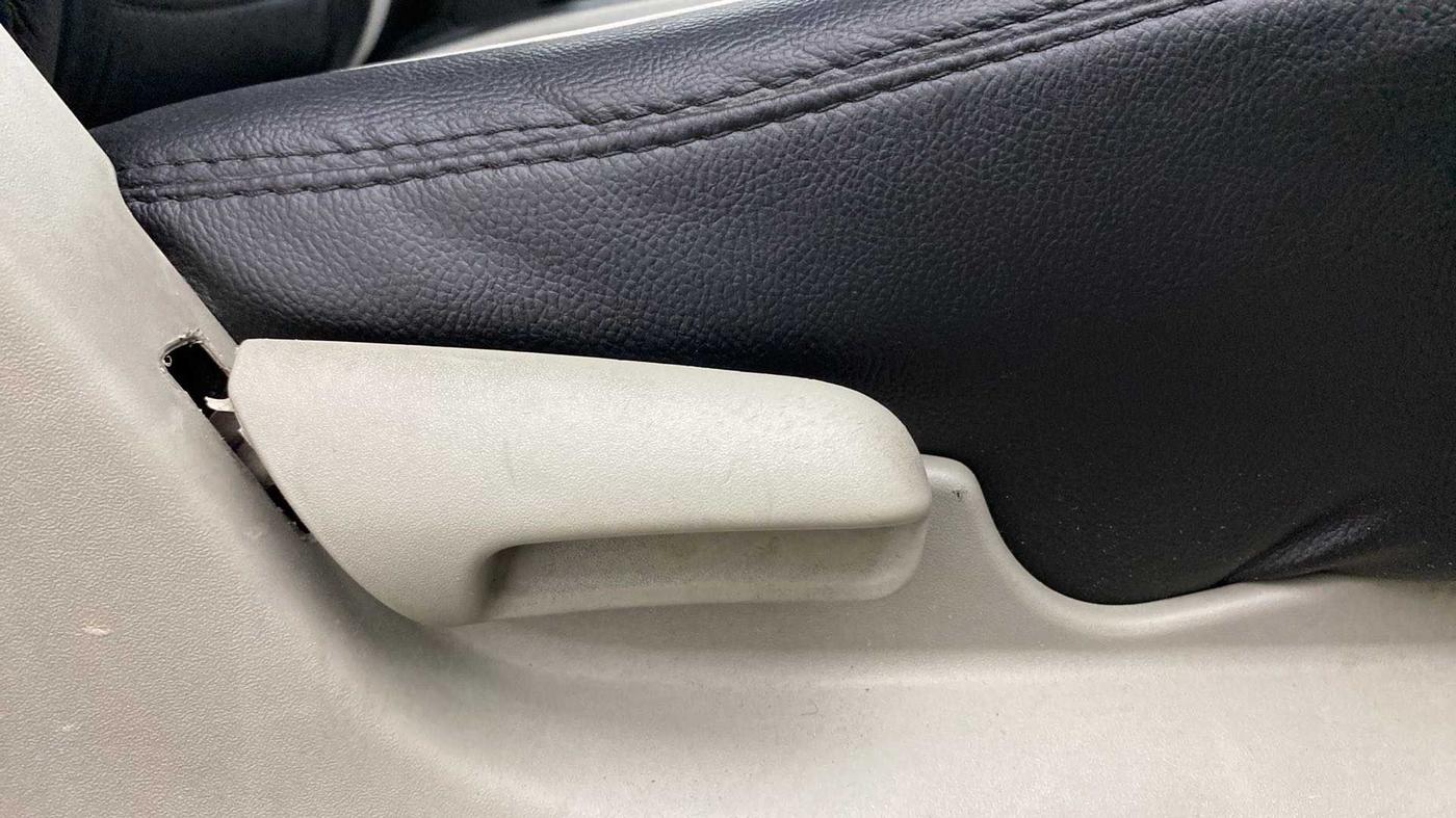 2016 Maruti Celerio ZXI AMT, Petrol, Automatic, 87,315 km, Driver Side Adjustment Panel