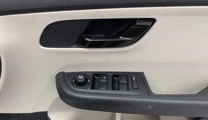 2021 Tata ALTROZ XM PLUS PETROL, Petrol, Manual, 16,602 km, Driver Side Door Panels Control