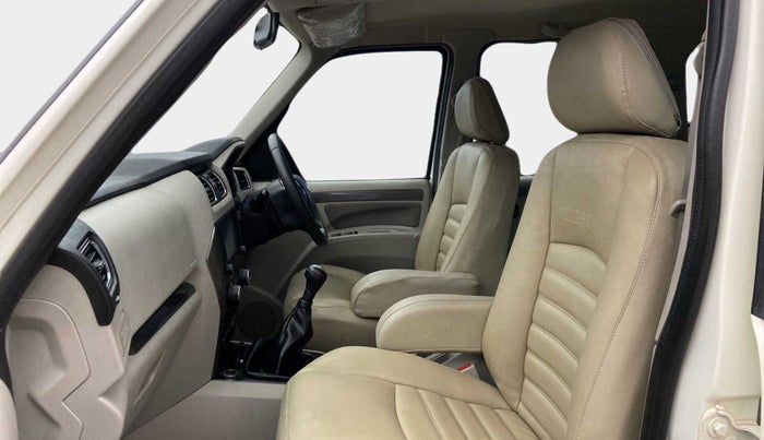 2019 Mahindra Scorpio S9, Diesel, Manual, 37,999 km, Right Side Front Door Cabin