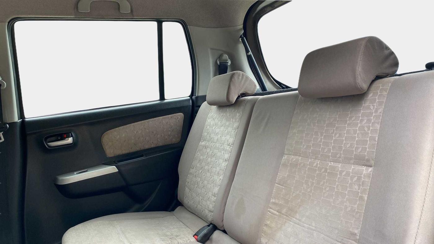 2013 Maruti Wagon R 1.0 VXI, Petrol, Manual, 29,532 km, Right Side Rear Door Cabin