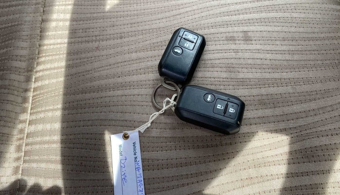 2017 Maruti Dzire ZXI, Petrol, Manual, 47,083 km, Key Close Up