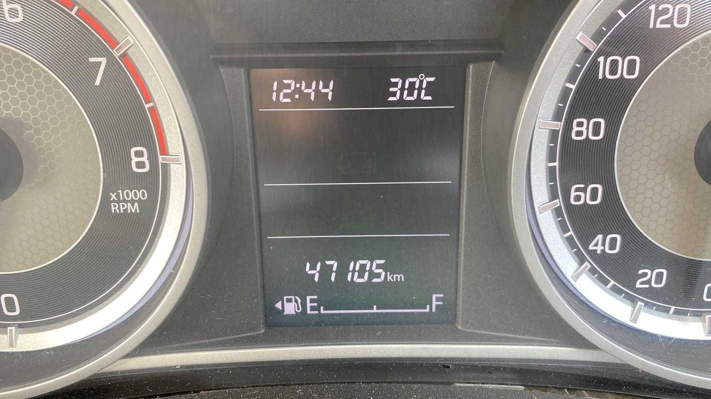 2017 Maruti Dzire ZXI, Petrol, Manual, 47,083 km, Odometer Image