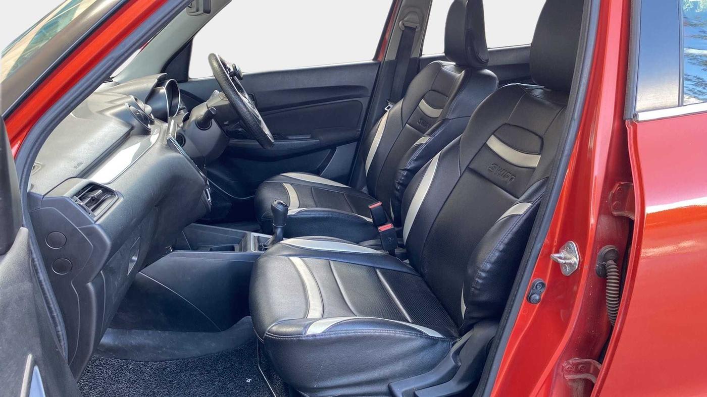 2019 Maruti Swift VXI, Petrol, Manual, 22,789 km, Right Side Front Door Cabin