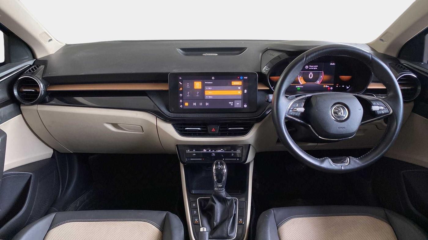 2022 Skoda SLAVIA STYLE 1.0L TSI AT, Petrol, Automatic, 33,039 km, Dashboard