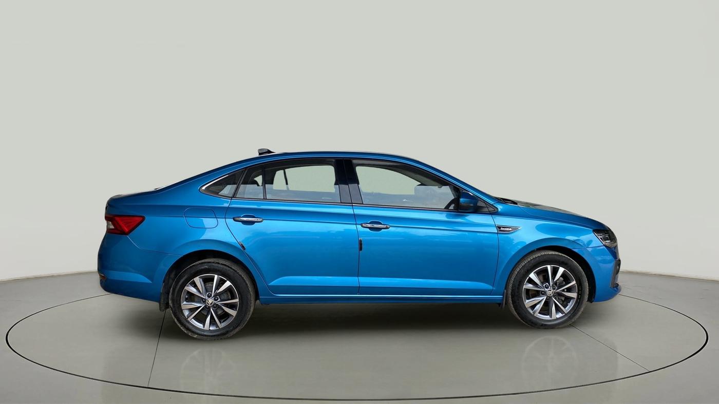 2022 Skoda SLAVIA STYLE 1.0L TSI AT, Petrol, Automatic, 33,039 km, Right Side View