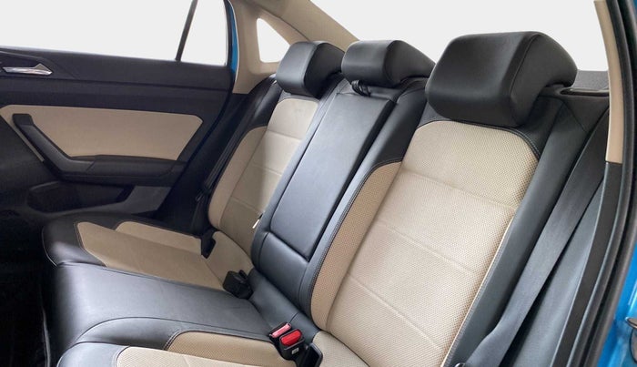 2022 Skoda SLAVIA STYLE 1.0L TSI AT, Petrol, Automatic, 33,039 km, Right Side Rear Door Cabin