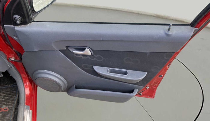 2013 Maruti Alto 800 LXI, Petrol, Manual, 18,360 km, Driver Side Door Panels Control