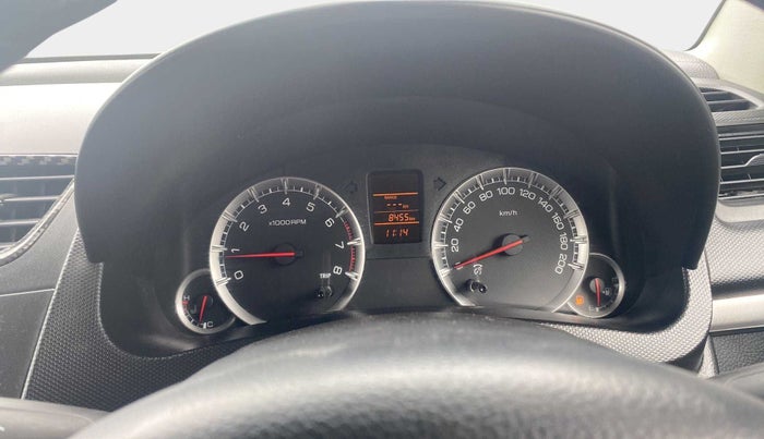 2016 Maruti Swift VXI, Petrol, Manual, 8,433 km, Odometer Image