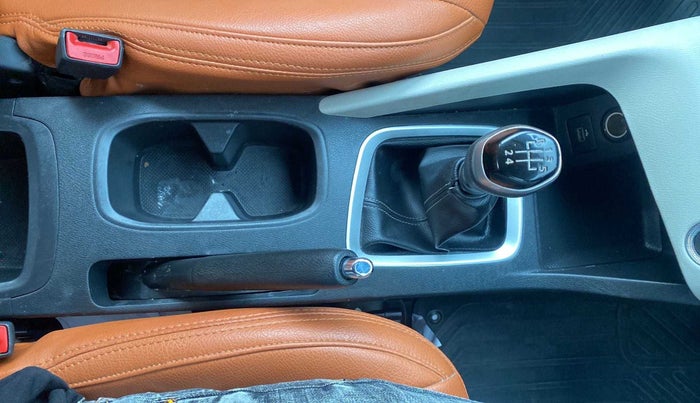 2022 Nissan MAGNITE XV MT, Petrol, Manual, 22,659 km, Gear Lever