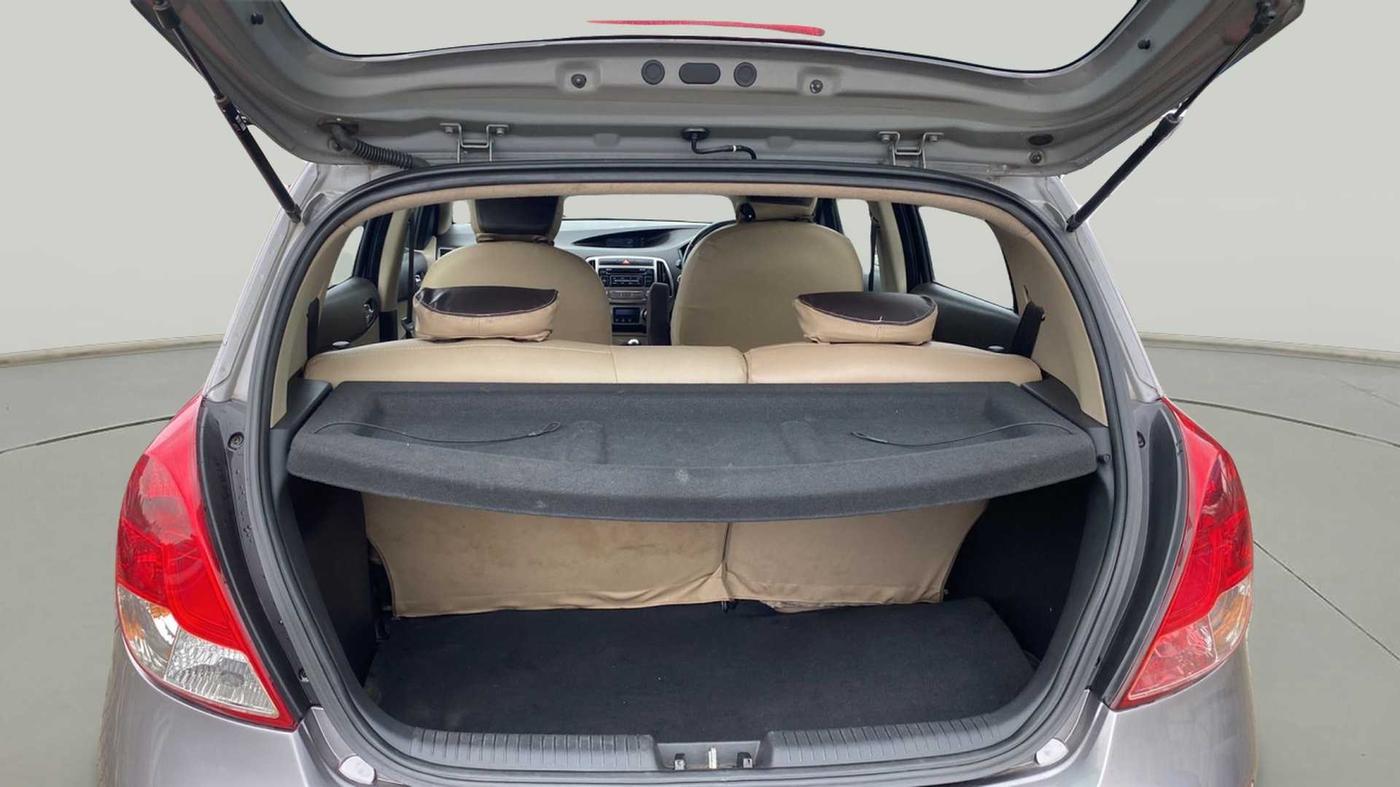 2013 Hyundai i20 ASTA 1.2, Petrol, Manual, 20,992 km, Boot Inside