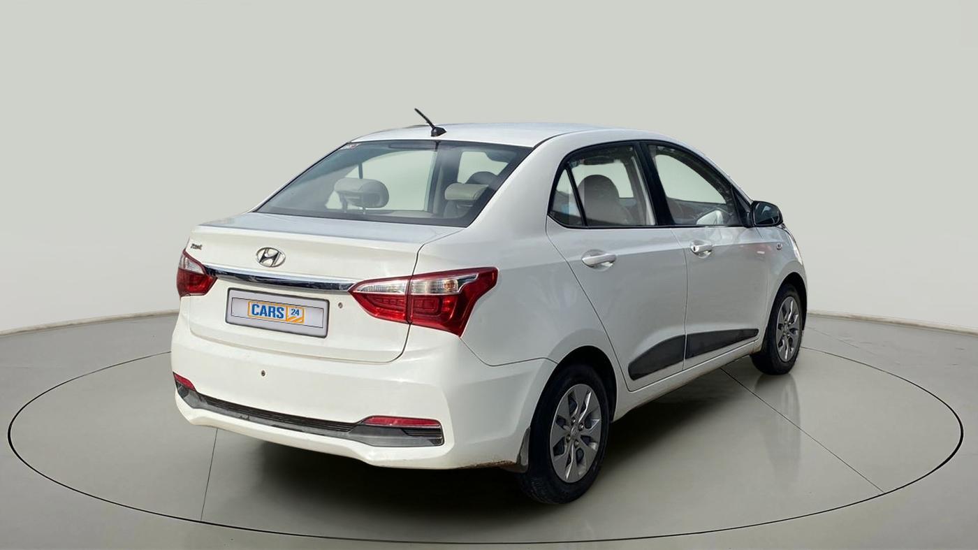 2017 Hyundai Xcent E+, Petrol, Manual, 27,747 km, Right Back Diagonal