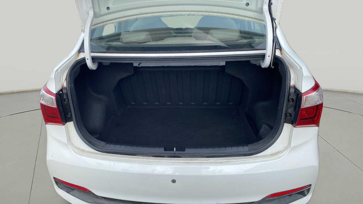 2017 Hyundai Xcent E+, Petrol, Manual, 27,747 km, Boot Inside